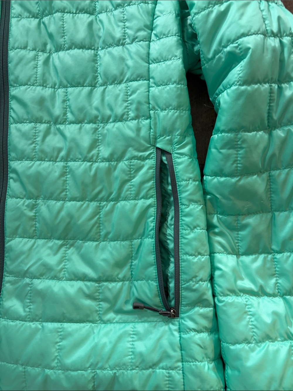 Patagonia Women’s Nanopuff Quilted Puffer Jacket in Mint - Picture 2 of 11